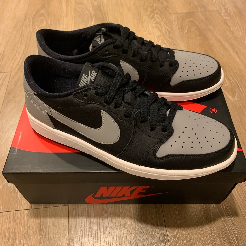 Men’s Nike Air Jordan 1 Retro Low OG shadow